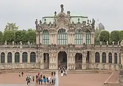 Pavilionul de Perete al Palatului Zwinger (Dresda, Germania), 1722, de Matthäus Daniel Pöppelmann