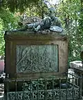 Mormântul lui Téodore Géricault în cimitirul Père-Lachaise din Paris. Piatra funerară realizată de Antoine Étex în 1840