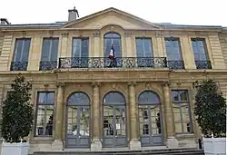 Hôtel de Rothelin-Charolais (Paris), 1700-1704, de Pierre Cailleteau