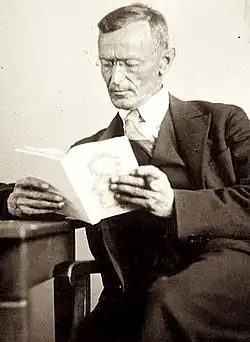 Hermann Karl Hesse, scriitor german, laureat al Premiului Nobel