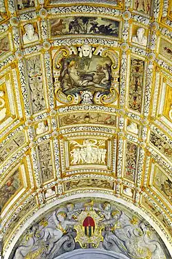 Decoratiuni din interiorul palatului