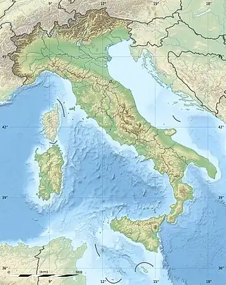 Stromboli se află în Italia3