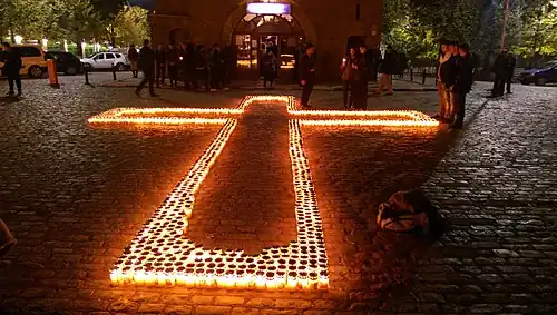 Slujbă specială pentru victimele de la Clubul Colectiv pe Dealul Patriarhiei, 5 noiembrie 2015