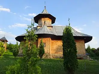 Mănăstirea Cerggău Mic-biserica de lemn