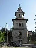 Turnul clopotniță privit din afara complexului monahal