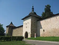 Zidul de incintă de pe latura estică