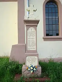 Monumentul Eroilor din satul Băbiu