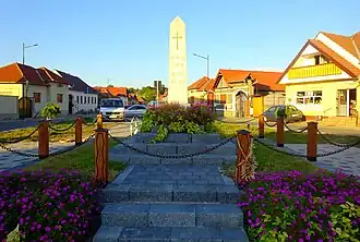 Monumentul eroilor din Vinerea