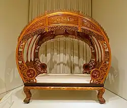 Pat chinezesc; circa 1876; lemn de satin (huang lu), alte tipuri de lemn asiatic și fildeș; Muzeul Peabody Essex (Salem, Massachusetts, SUA)