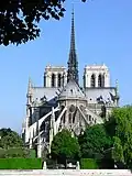 Catedrala Notre-Dame de Paris văzută din est