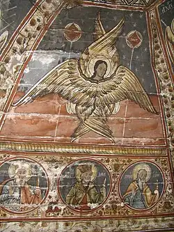 Interiorul bisericii din Valea Largă