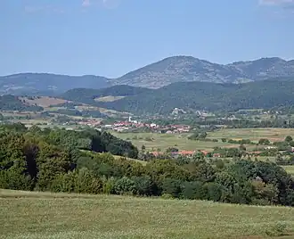 Vedere de ansamblu a satului Căbești