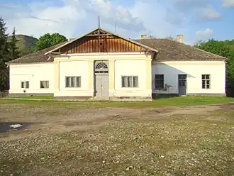 Castelul Haller, azi Primăria comunei Matei (monument istoric)