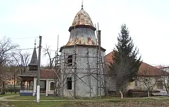 Castelul Karoly, azi mănăstirea ortodoxă „Sfinţii Împăraţi Constantin și Elena”, sat Dobric; comuna Căianu Mic (monument istoric)