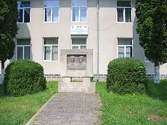 Relief de bronz închinat lui Iacob și Ioachim Mureșan (monument istoric)