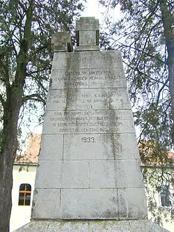 Monumentul eroilor (detaliu)