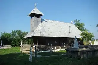 Biserica de lemn „Intrarea în Biserică a Maicii Domnului” (monument istoric)