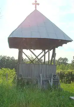 Biserica de lemn, clopotnița