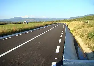 Drumul spre satul Sebeș