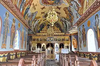 Interiorul bisericii