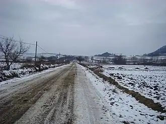 Drumul spre satul Urisiu de Sus