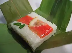 Sasa (frunză de bambus) sushi (笹寿司)
