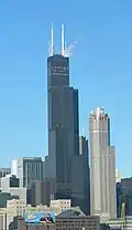 Willis Tower văzut dinspre port