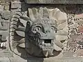 Cap de șarpe cu pene la Teotihuacan (Quetzalcoatl)