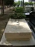 Mormântul lui Eugen Ionescu / Eugène Ionesco, în cimitirul parizian Montparnasse.