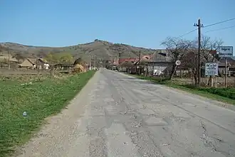 Intrarea în comună