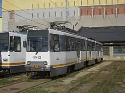 Tramvai V3A-93-2S în depoul Victoria