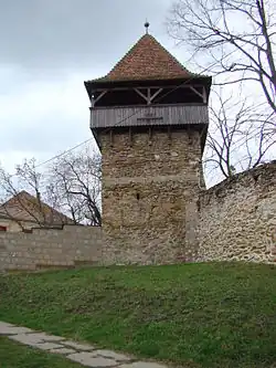 Turnul-clopotniță al bisericii evanghelice