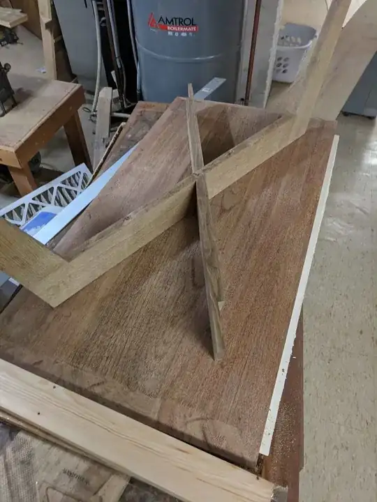 Crossed apron table joinery