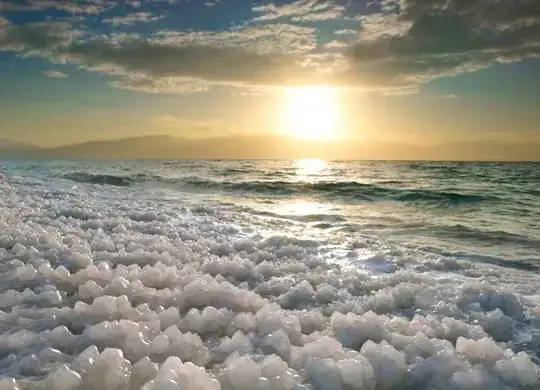 Dead Sea salt crystals, courtesy of Shutterstock