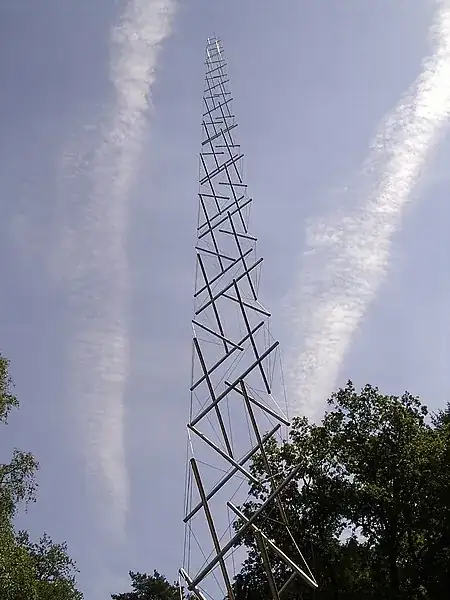 Needle Tower II (1969) by Kenneth Snelson in Sculpture Garden at Kröller-Müller Museum/The Netherlands